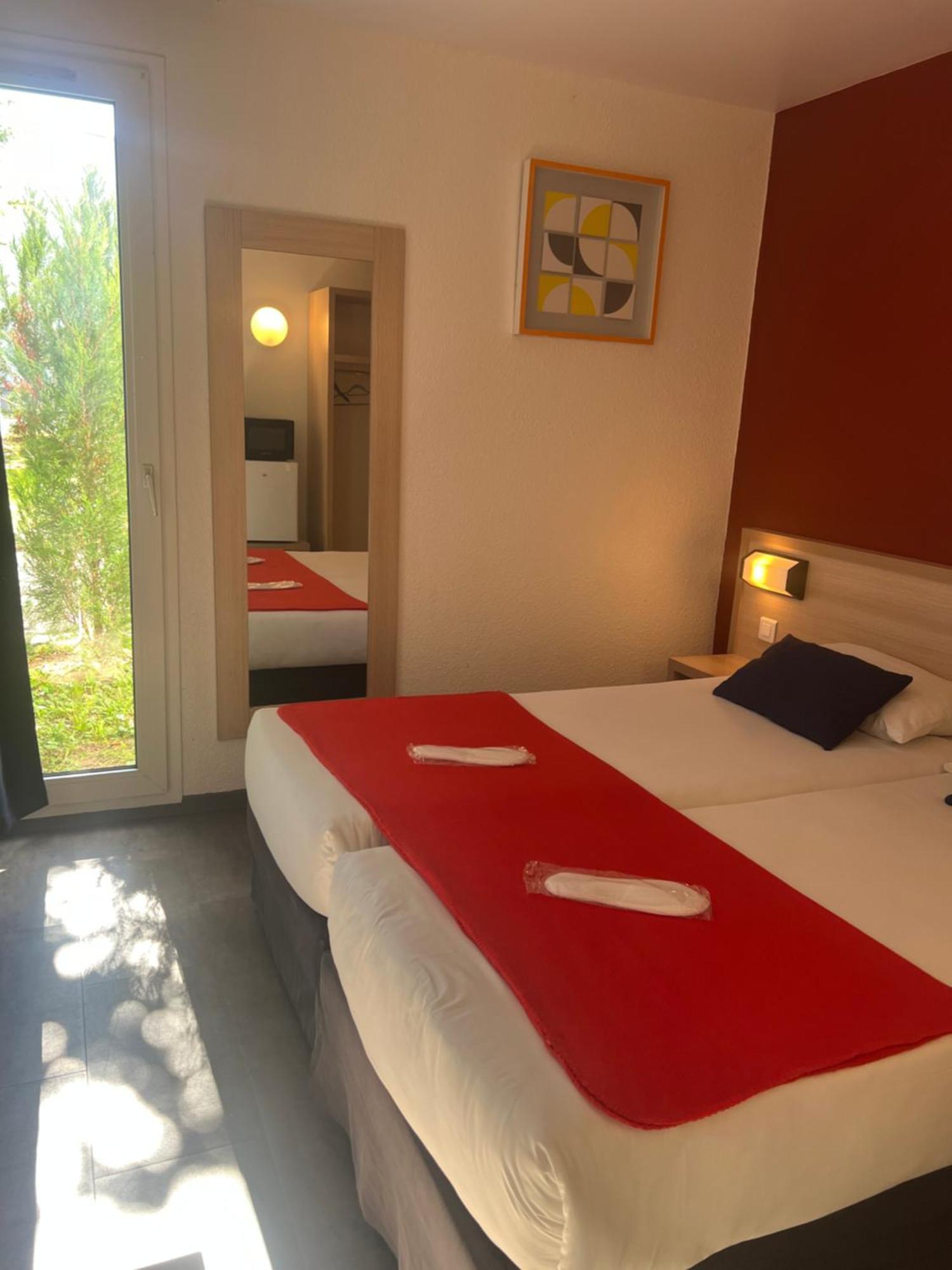 Budget Hotel Melun Sud - Dammarie Les Lys Exterior photo